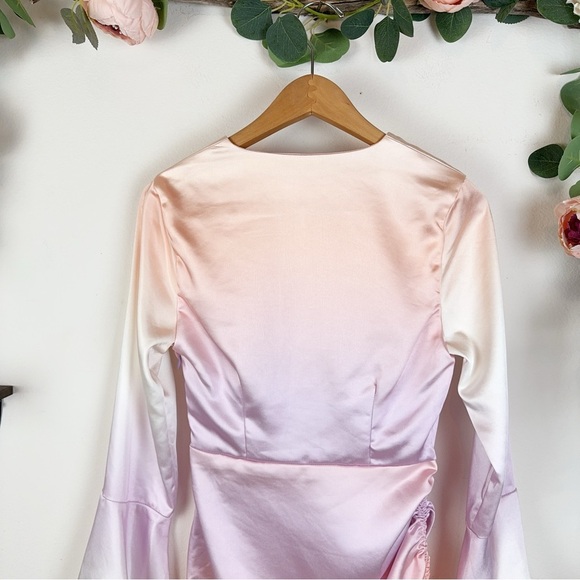 Elliatt NWT Copenhagen Satin Mini Dress in Pastel Ombre Size Small - Picture 7 of 9